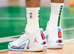 开云官网首页-JackeyLove焦点对战，塔图姆与30激战G2分钟，爆冷胜负难料！